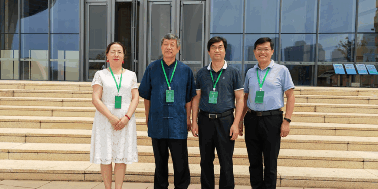 石洞书院参加第二届“东亚书院文化”学术研讨会并介绍书院发展的全国政协提案